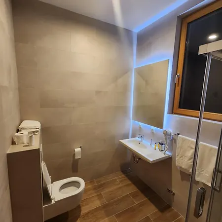 Vucko C030 Private Host Vucko